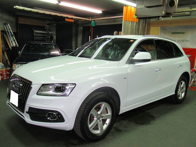 Ａｕｄｉ　アウディ　Ｑ5　2.0ＴＦＳＩクワトロＳラインパッケージ4ＷＤ（ABA-8RCNCF）