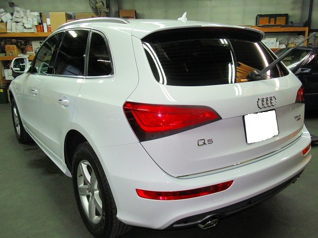 Ａｕｄｉ　アウディ　Ｑ5　2.0ＴＦＳＩクワトロＳラインパッケージ4ＷＤ（ABA-8RCNCF）