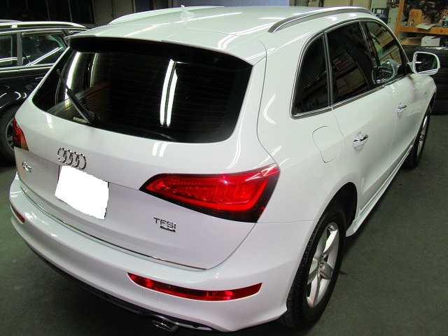 Ａｕｄｉ　アウディ　Ｑ5　2.0ＴＦＳＩクワトロＳラインパッケージ4ＷＤ（ABA-8RCNCF）