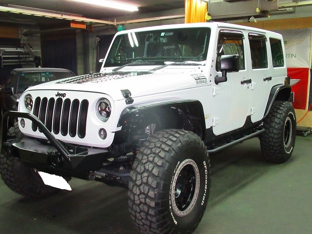 Ｊｅｅｐ　クライスラー　ジープ　ラングラー　ＵＮＬＩＭＩＴＥＤ　サハラ（ＪＫ３６Ｌ）