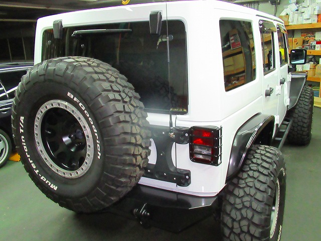 Ｊｅｅｐ　クライスラー　ジープ　ラングラー　ＵＮＬＩＭＩＴＥＤ　サハラ（ＪＫ３６Ｌ）