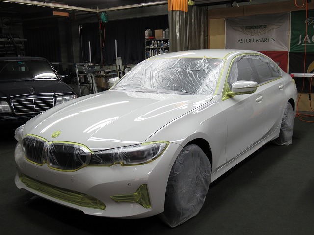 BMW　ビーエムダブリュー　320i（3BA-5F20）