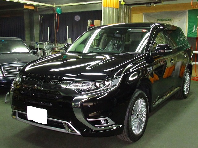 MITUBISHI　ミツビシ　 アウトランダーＰＨＥＶ 　Ｇパッケージ（5LA-GG3W）