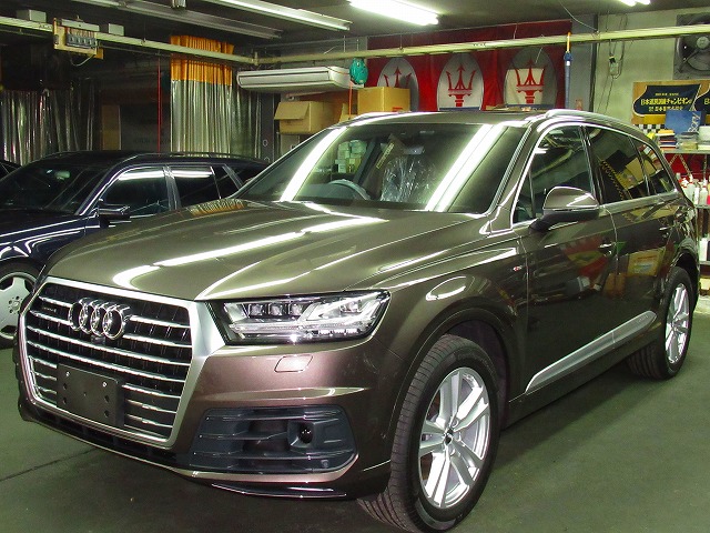 Audi アウディ　Q7　 55 　TFSI 　quattro（4MCRES）