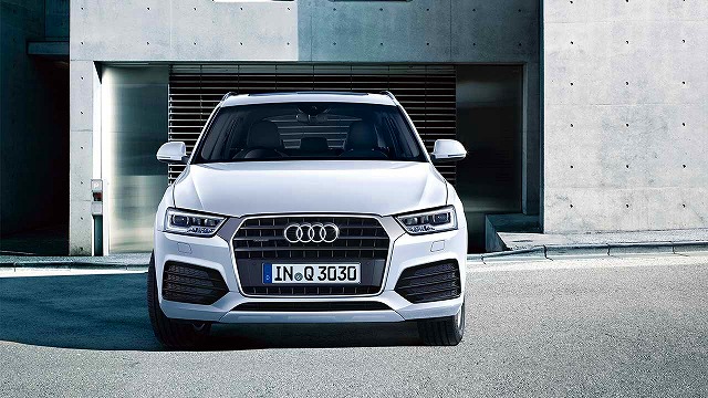 Ａｕｄｉ　アウディ　Ｑ3　２．０ＴＦＳＩ　クワトロ　180ＰＳ　4ＷＤ（8UCULB）　