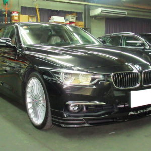 ガラスコーティング専門店 車磨き研究所 京都店