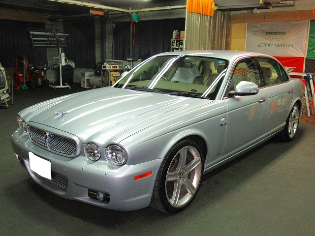 JAGUAR　ジャガー　XJ４．２ソブリンL（J82TB）