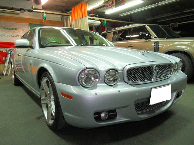 JAGUAR　ジャガー　XJ４．２ソブリンL（J82TB）