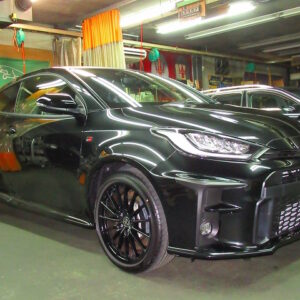 TＯＹＯＴＡ　トヨタ　ＧＲヤリス　4WD　RZ（4BA-GXPA16－AGFGZ）磨き＆ガラスコーティング＆オプション施工終了