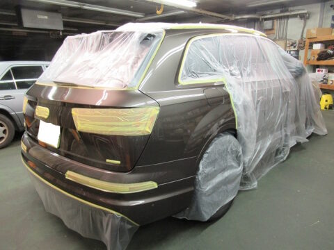 Audi 　アウディ 　Q7 　55 TFSI quattro（3AA-4MDCBA）部分補修＝磨き＆ガラスコーティング＆オプション施工終了