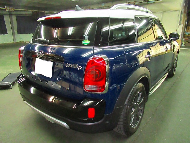 BMW　MINI　ビーエムダブリューミニ　クロスオーバー　クーパーD（LDA-YT20）