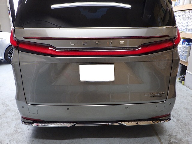 ＬＥＸＵＳ　レクサス　LM500ｈversion L（5AA- TAWH15W）