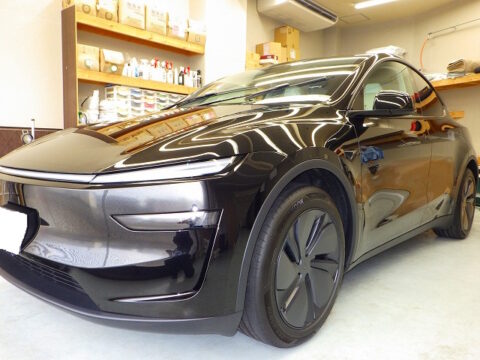 Ｔｅｓｌａ　テスラ　モデルY　RDW（ZAA-YL1YT）磨き＆コーティング＆オプション施工終了