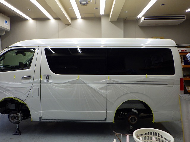 TOYOTA トヨタ ハイエースバン2.0DX(3BF-TRH200V)