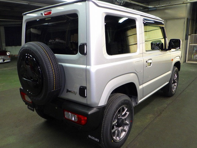 SUZUKI　スズキ　ジムニーXC（3BA-JB64W）